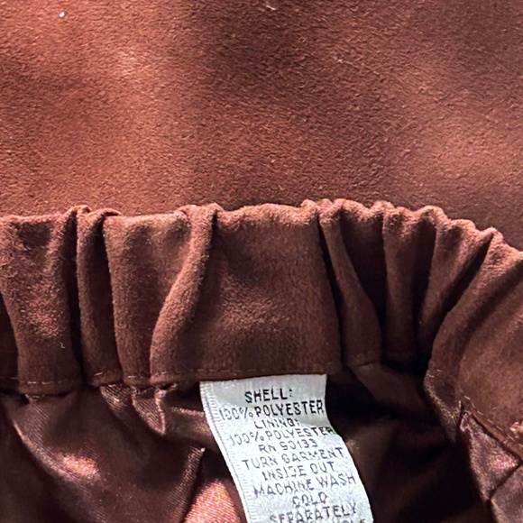 FAUX SUEDE SKIRT, JOAN RIVERS, COLOUR: SADDLE, SIZE 26W, BACK ZIPPER, SIDE WAIST - Picture 3 of 10